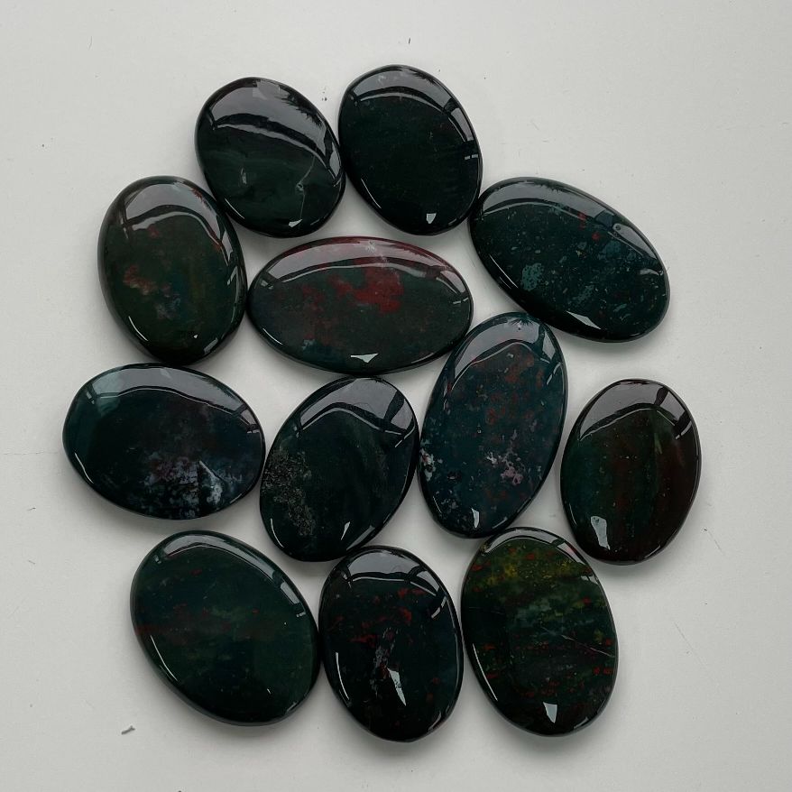 Bloodstone Cabochon - Round - 1pc Bloodstone Cabochon - Round - 1pc